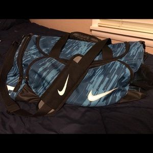 Nike duffle bag